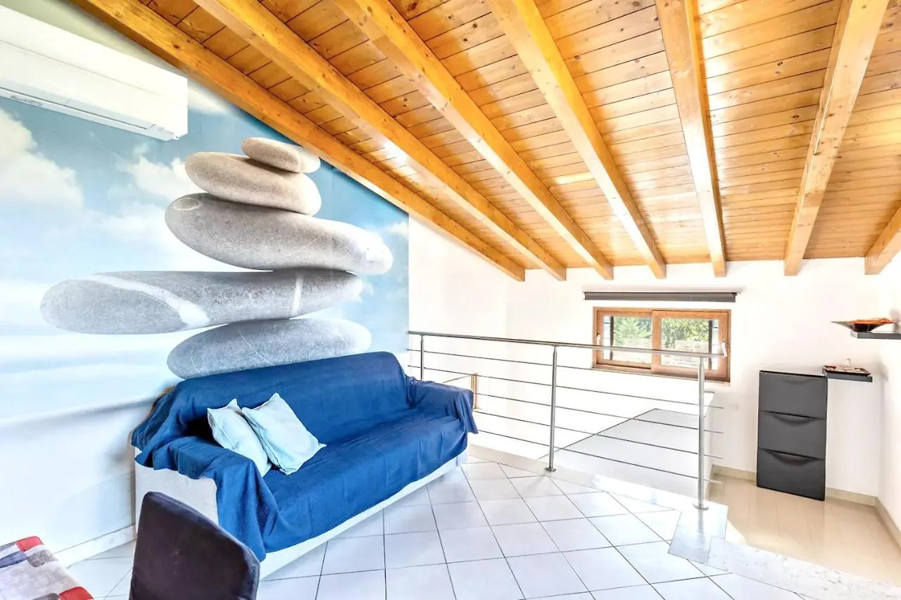 Elegant Apartment In Verona 75 M² With Balcony