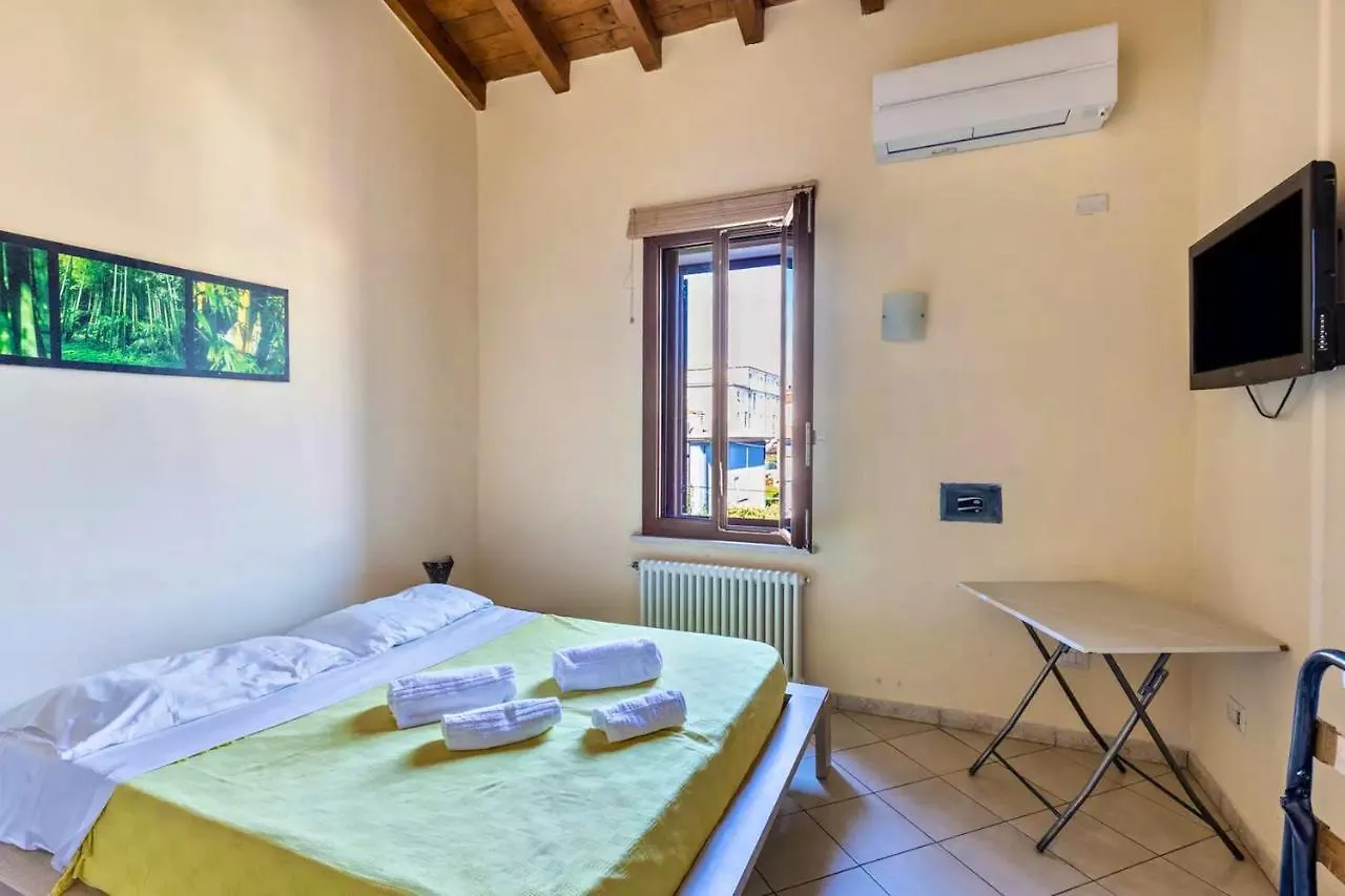 Elegant Apartment In Verona 75 M² With Balcony