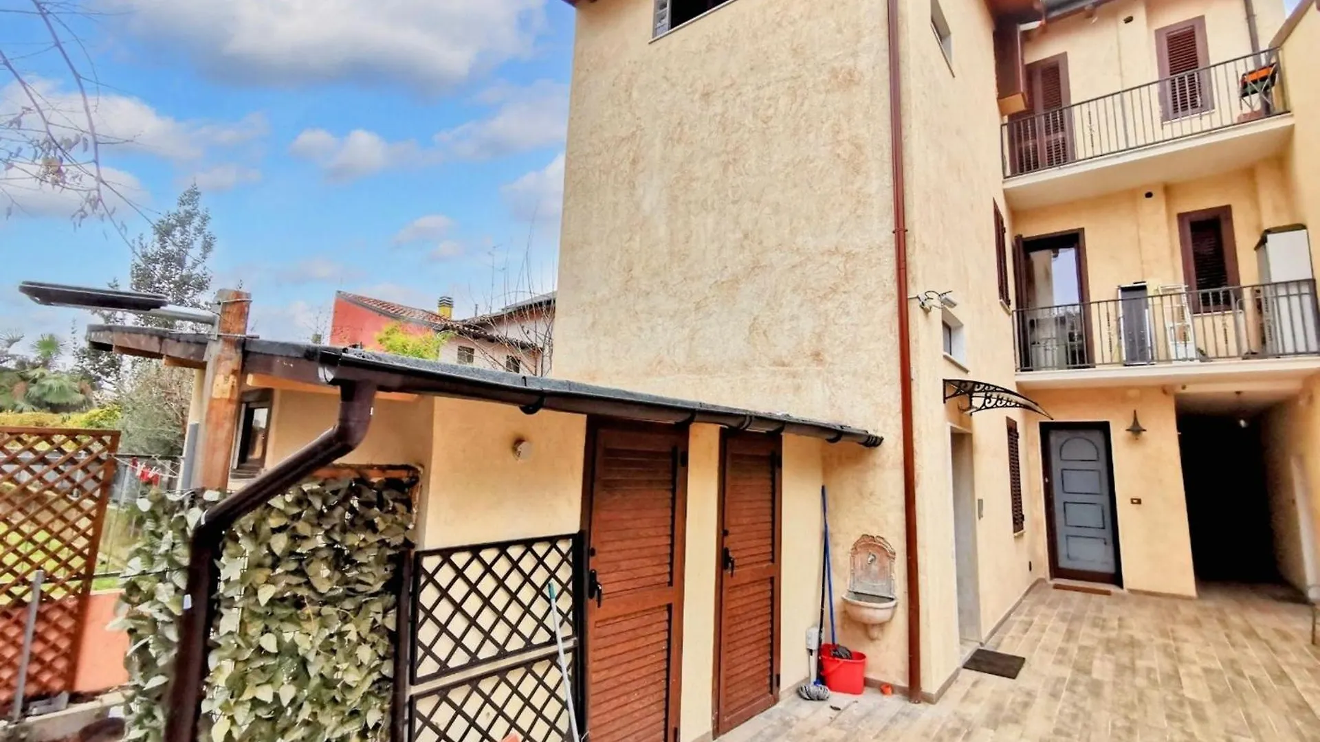 Elegant Apartment In Verona 75 M² With Balcony